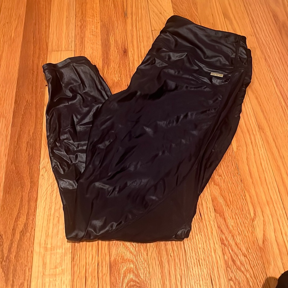 Alala Leggings Liquid Material Only Worn Twice